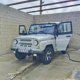 UAZ 469 2002