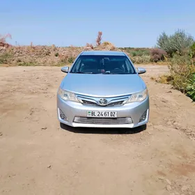 Toyota Camry 2014