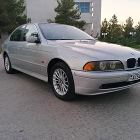 BMW E39 2002