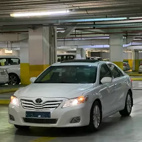 Toyota Camry 2010
