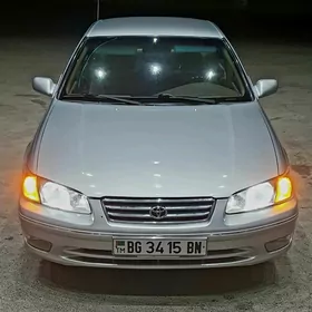 Toyota Camry 2001