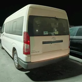 Toyota Hiace 2025