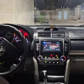 Toyota Camry 2012