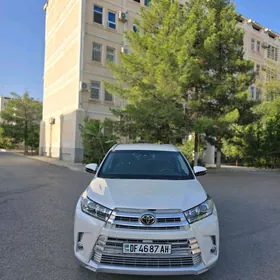 Toyota Highlander 2019