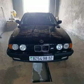 BMW 520 1989