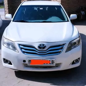 Toyota Camry 2011