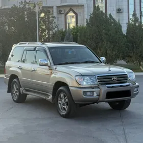 Toyota Land Cruiser 2004