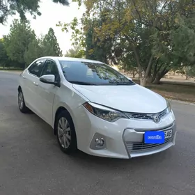 Toyota Corolla 2015
