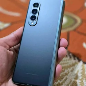 Samsung Z Fold 3