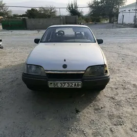 Opel Omega 1989