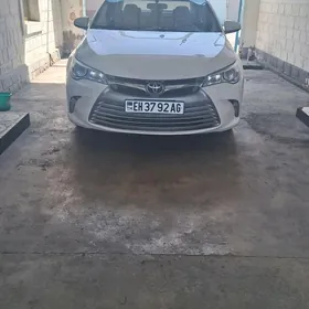 Toyota Camry 2016