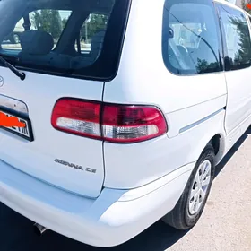 Toyota Sienna 2002
