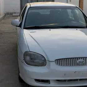Hyundai Sonata 1999