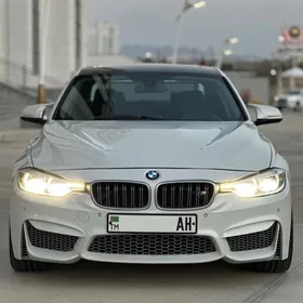 BMW F30 2013