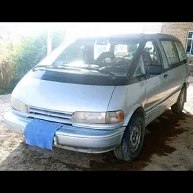 Toyota Previa 1992