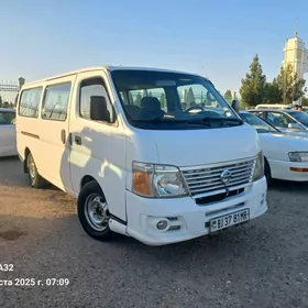 Nissan Urvan 2008