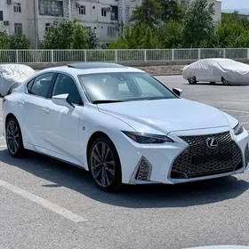 Lexus IS 350 2021