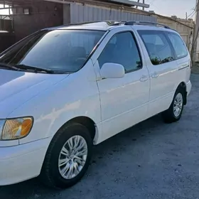 Toyota Sienna 2003