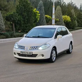 Nissan Versa 2010