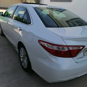 Toyota Camry 2017
