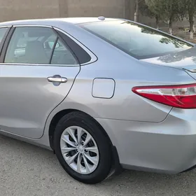 Toyota Camry 2017