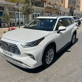 Toyota Highlander 2022