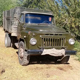 Gaz 5204 1982