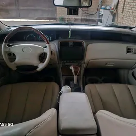 Toyota Avalon 2000