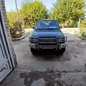 Mitsubishi Pajero 1994