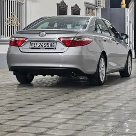 Toyota Camry 2015