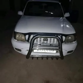 Toyota Tacoma 2003