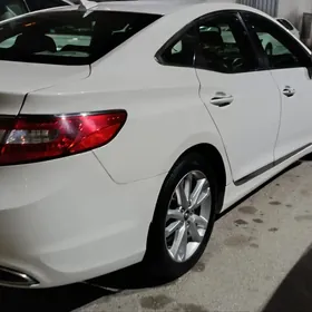 Hyundai Azera 2012