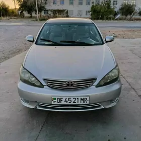Toyota Camry 2004