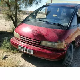 Toyota Previa 1992