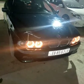 BMW E39 1999