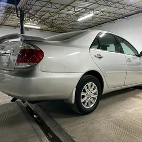 Toyota Camry 2005