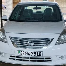Nissan Versa 2013