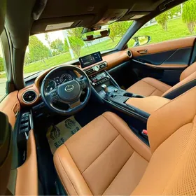 Lexus IS 350 2022