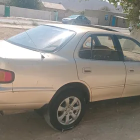 Toyota Camry 1993