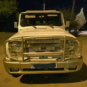 UAZ 469 2005