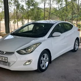 Hyundai Elantra 2011
