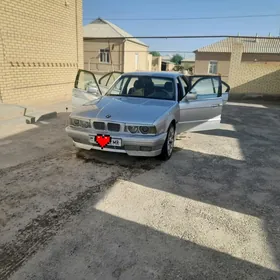 BMW 528 1990