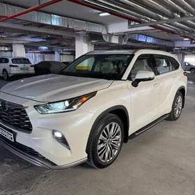 Toyota Highlander 2022