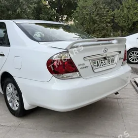 Toyota Camry 2004