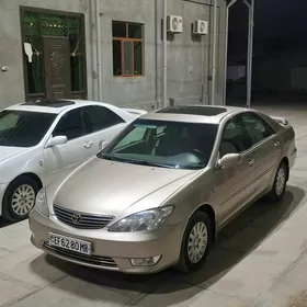 Toyota Camry 2004