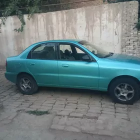 Daewoo Lanos 1998