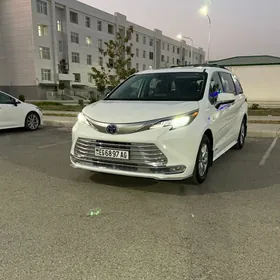 Toyota Sienna 2021