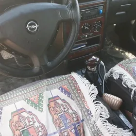 Opel Astra 1999