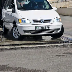 Opel Zafira 2000