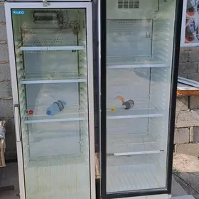 wtrina holodilnik 2 ştuk bar